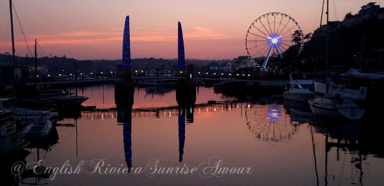 托基English Riviera Sunrise别墅 外观 照片